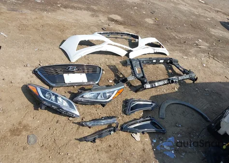 2016 Hyundai Sonata Plug-In Hybrid z USA, uszkodzony, nr VIN KMHE14L29GA021355